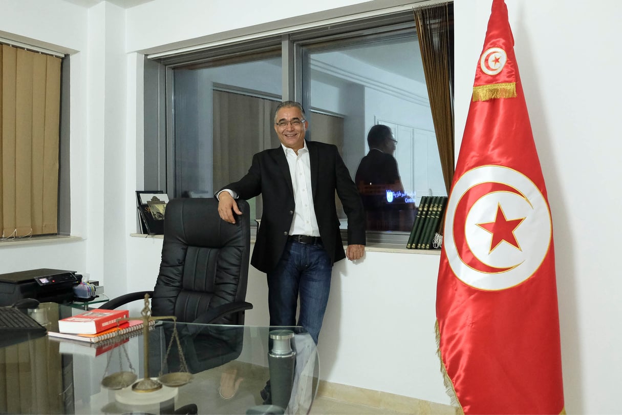 Le secrétaire général de Nidaa Tounes dans son bureau, à Tunis, le 31 août. © SOPHIA BARAKAT POUR J.A.