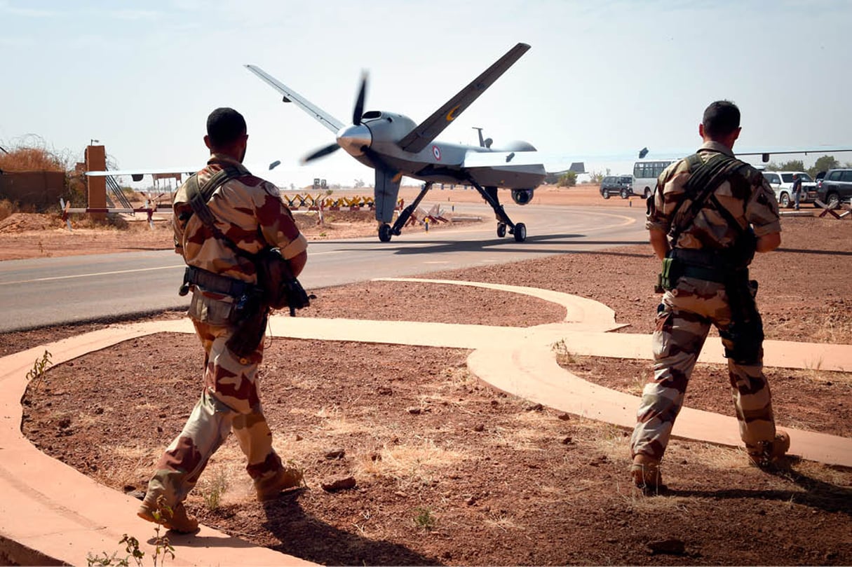 Un drone Reaper                                                             au décollage à l’aéroport Diori-Hamani, à Niamey. © DOMINIQUE FAGET/AFP