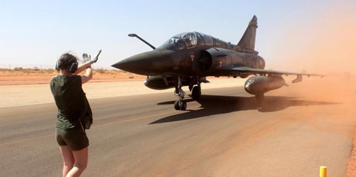 Un Mirage 2000 français à Niamey, au Niger, d’où partent les avions menant des frappes aériennes dans tout le Sahel. © Ministère français de la Défense