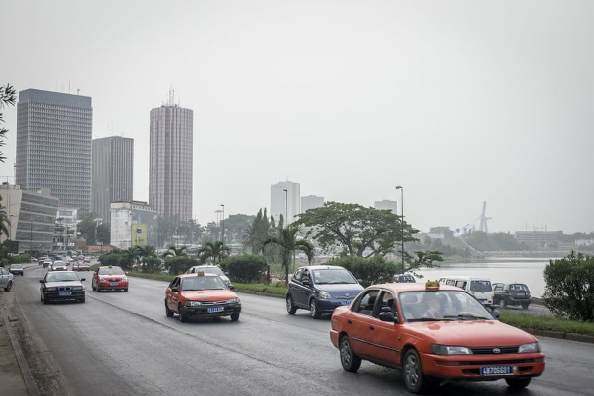 Le plateau, quartier des affaires à Abidjan en avril 2015. © Guillaume Binet / MYOP pour J.A.