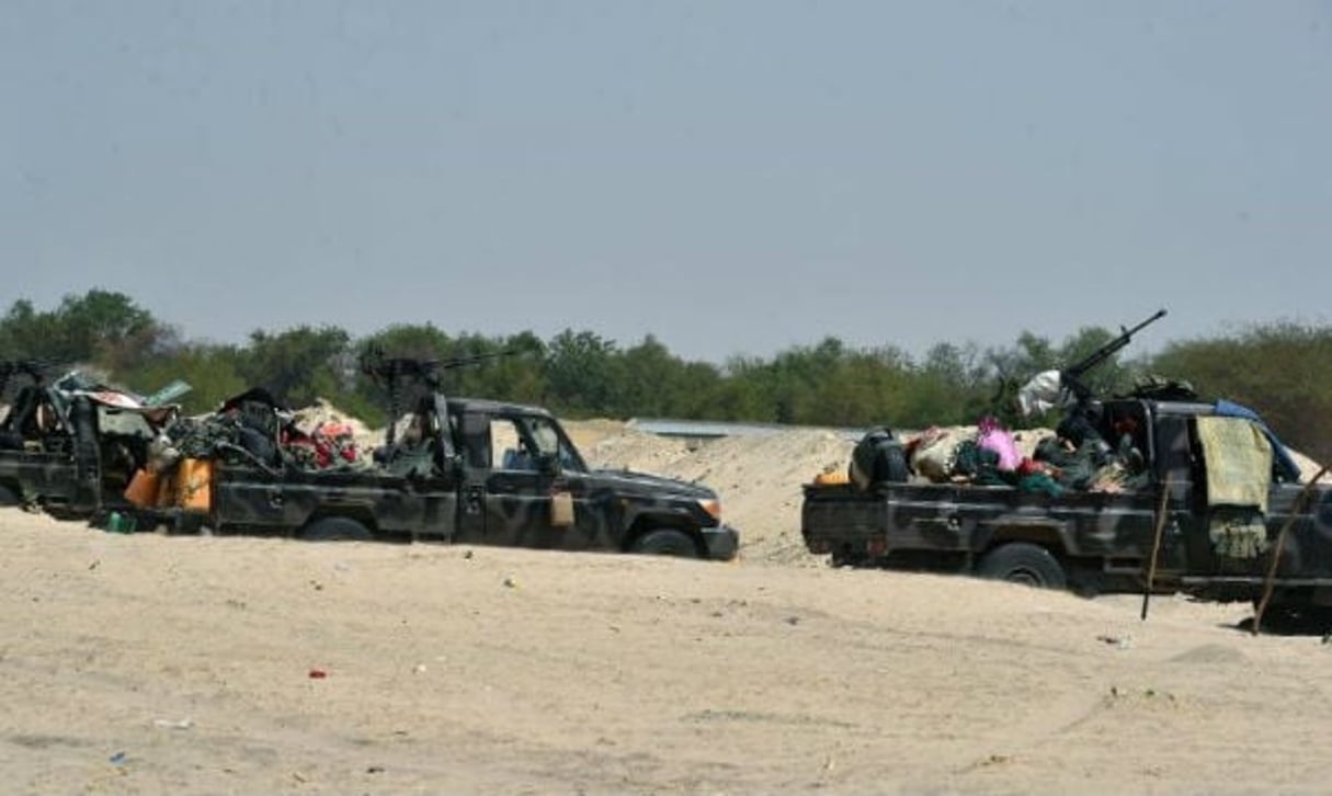 Des vehicules des armees tchadienne et nigerienne, le 25 mai 2015 à Malam Fatori, dans le nord du Niger © Issouf Sanogo/AFP