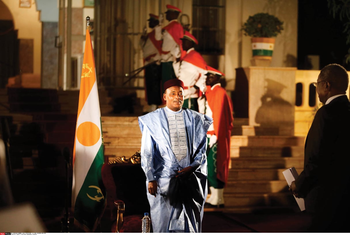 Le président Mahamadou Issoufou lors d’une conférence de presse, à Niamey, le 7 avril. © ÉRIC DESSONS/JDD/SIPA