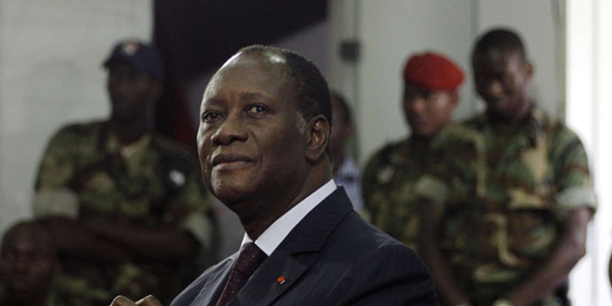 Alassane Ouattara devance Pascal Affi N’Gussan dès le premier tour de la présidentielle du 25 octobre. © Rebecca Blackwell/AP/SIPA