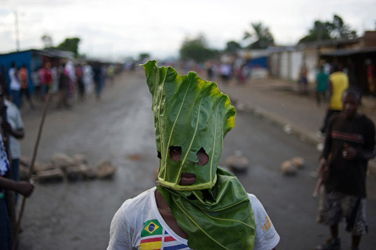 Un manifestant anti-Nkurunziza à Cibitoke, l’un des fiefs de la contestation burundaise. © Phil Moore/AFP