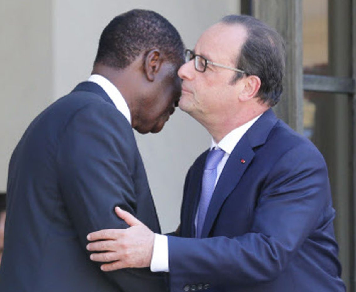 Le président français, François Hollande, et son homologue ivoirien, Alassane Ouattara, le 16 juin 2015 à Paris. © Jacques Brinon/AP/SIPA