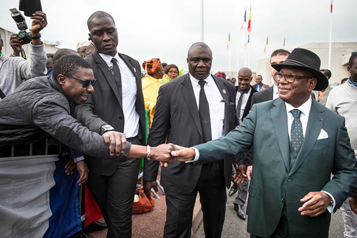 Le président malien à son arrivée en France, le 20 octobre. © ETIENNE LAURENT/AFP