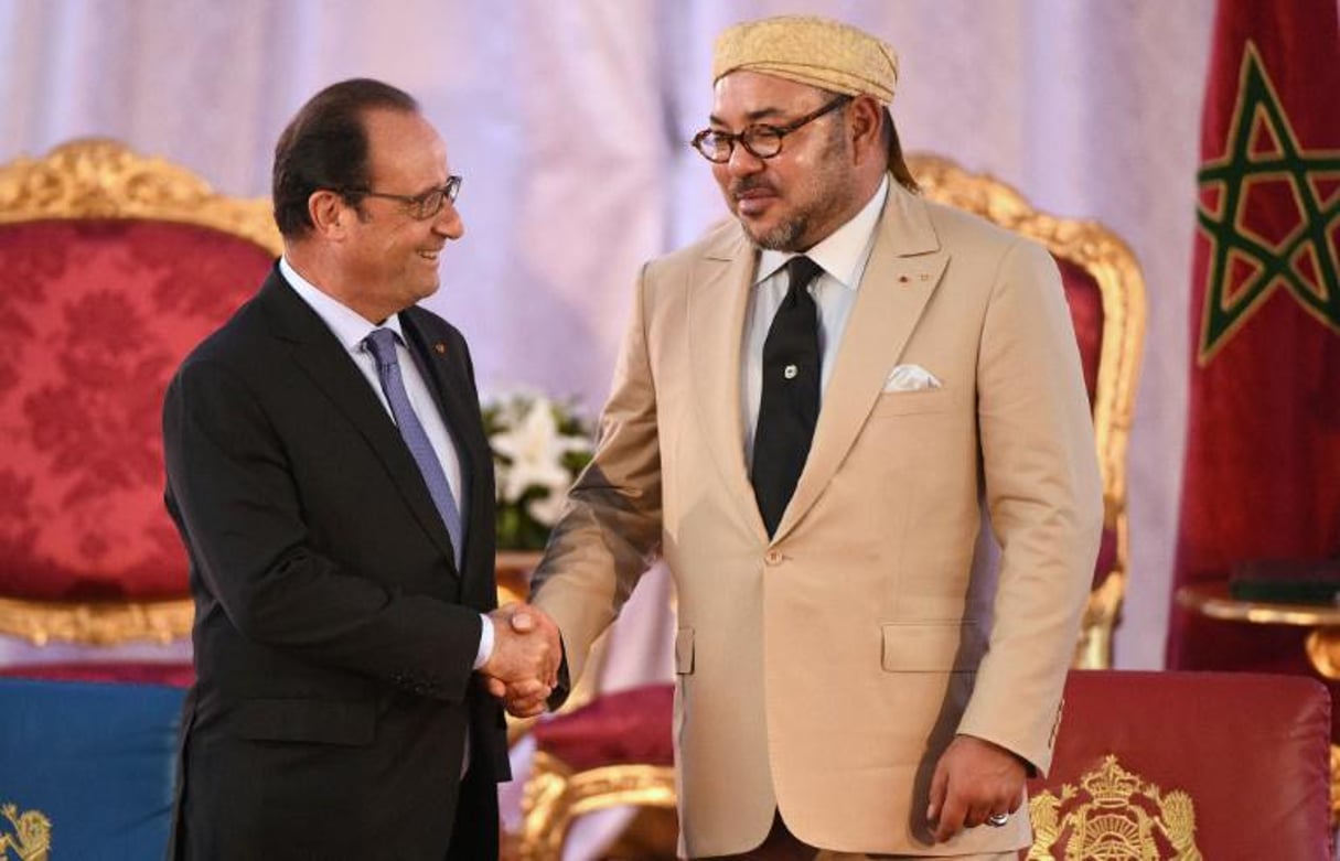 Le président François Hollande et le roi du Maroc Mohammed VI le 20 septembre 2015 à Tanger. © Fadel Senna/AFP