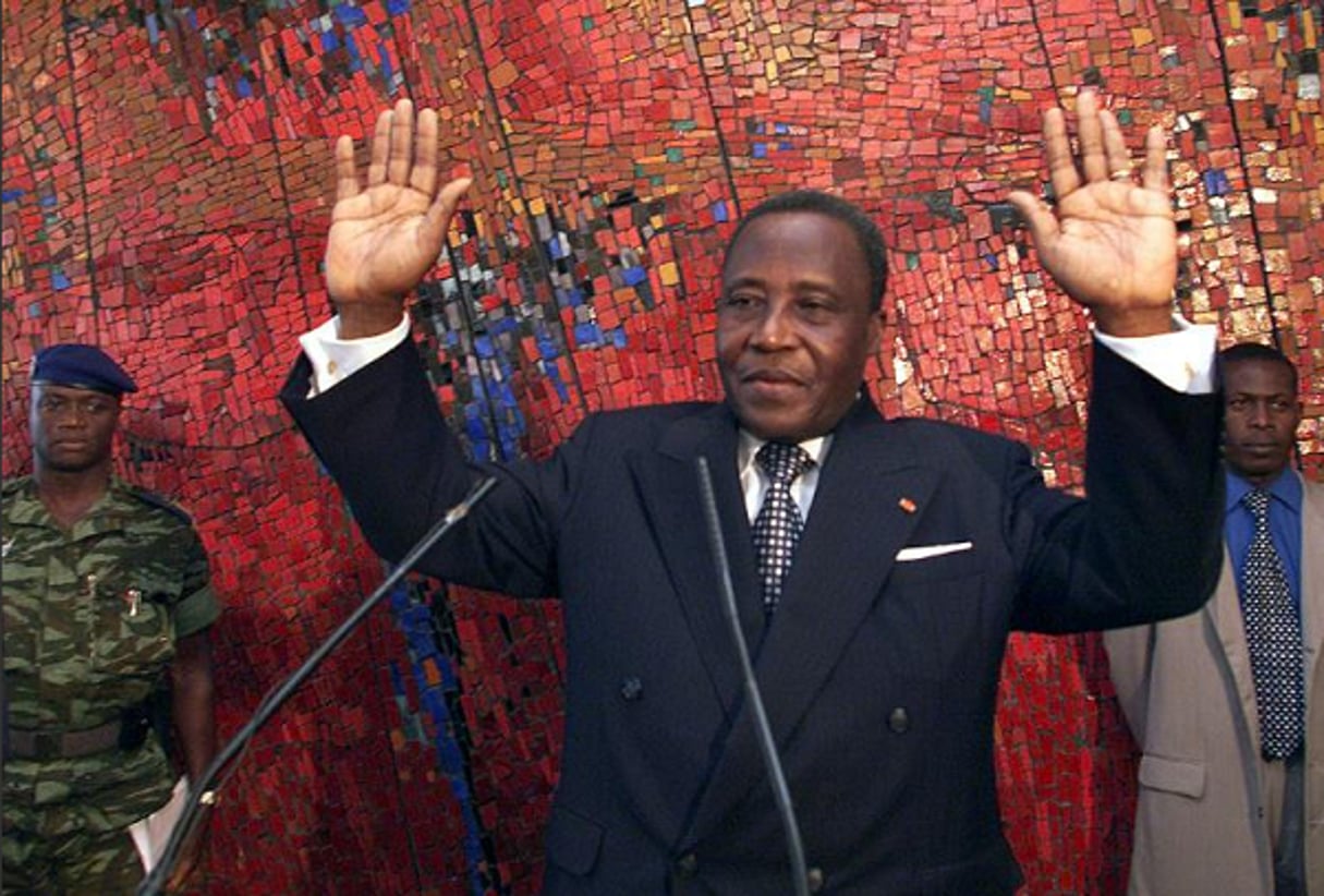 Robert Gueï, ex-chef de la junte en Côte d’ivoire, le 24 octobre 2000. © Issouf Sanogo / AFP