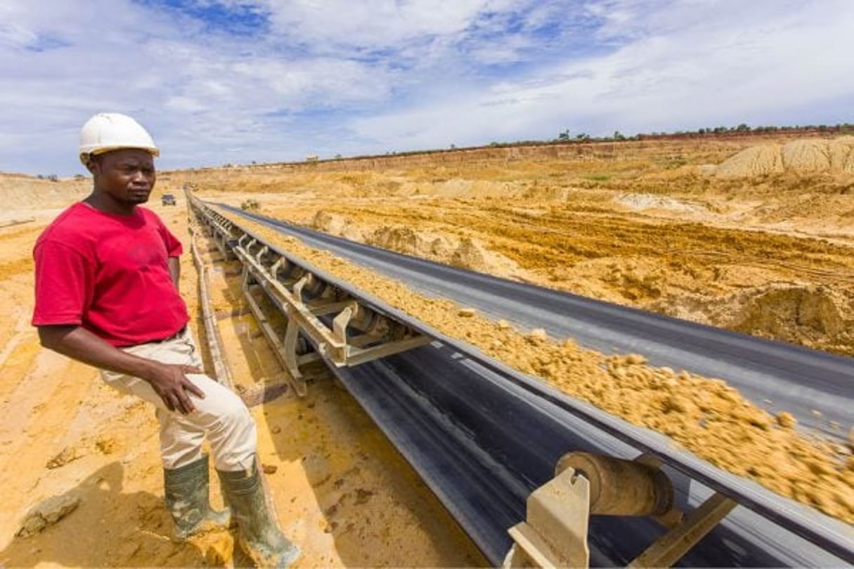 Sur l’un des sites d’extraction de la SNPT, dans la région maritime. © JACQUES TORREGANO POUR J.A.