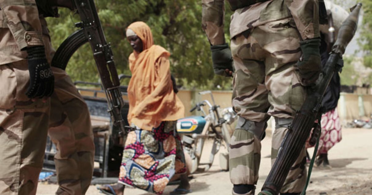L’armée nigériane en patrouille à Gwoza. © Lekan Oyekanmi/AP/SIPA