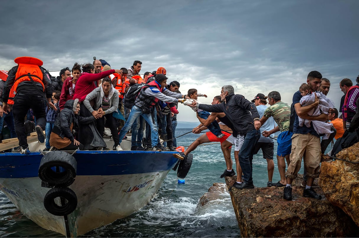 Sur l’île grecque de Lesbos, en octobre 2015. © ANTONIO MASIELLO/NURPHOTO/AFP