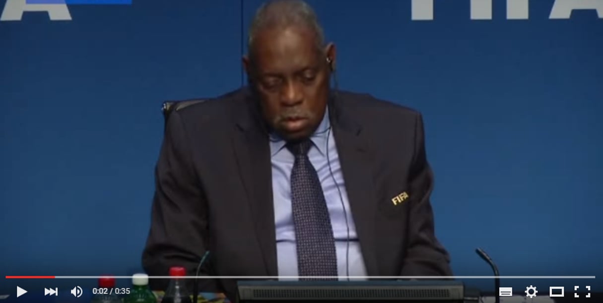 Issa Hayatou, président de la Fifa par intérim. © Capture d’écran/Intan Pratiwi/Youtube