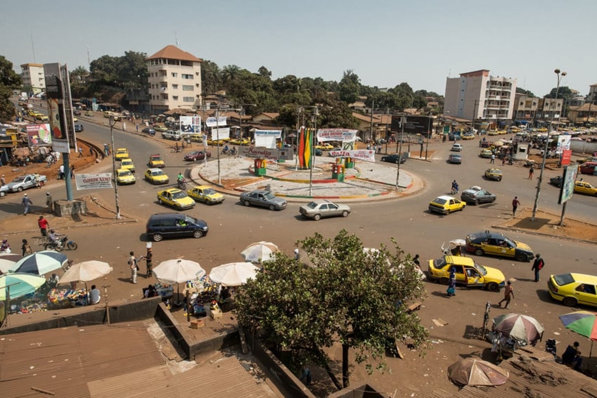 Le rond-point de Bambeto Le 9 février 2014. Conakry (Guinée). © Youri Lenquette pour Jeune Afrique