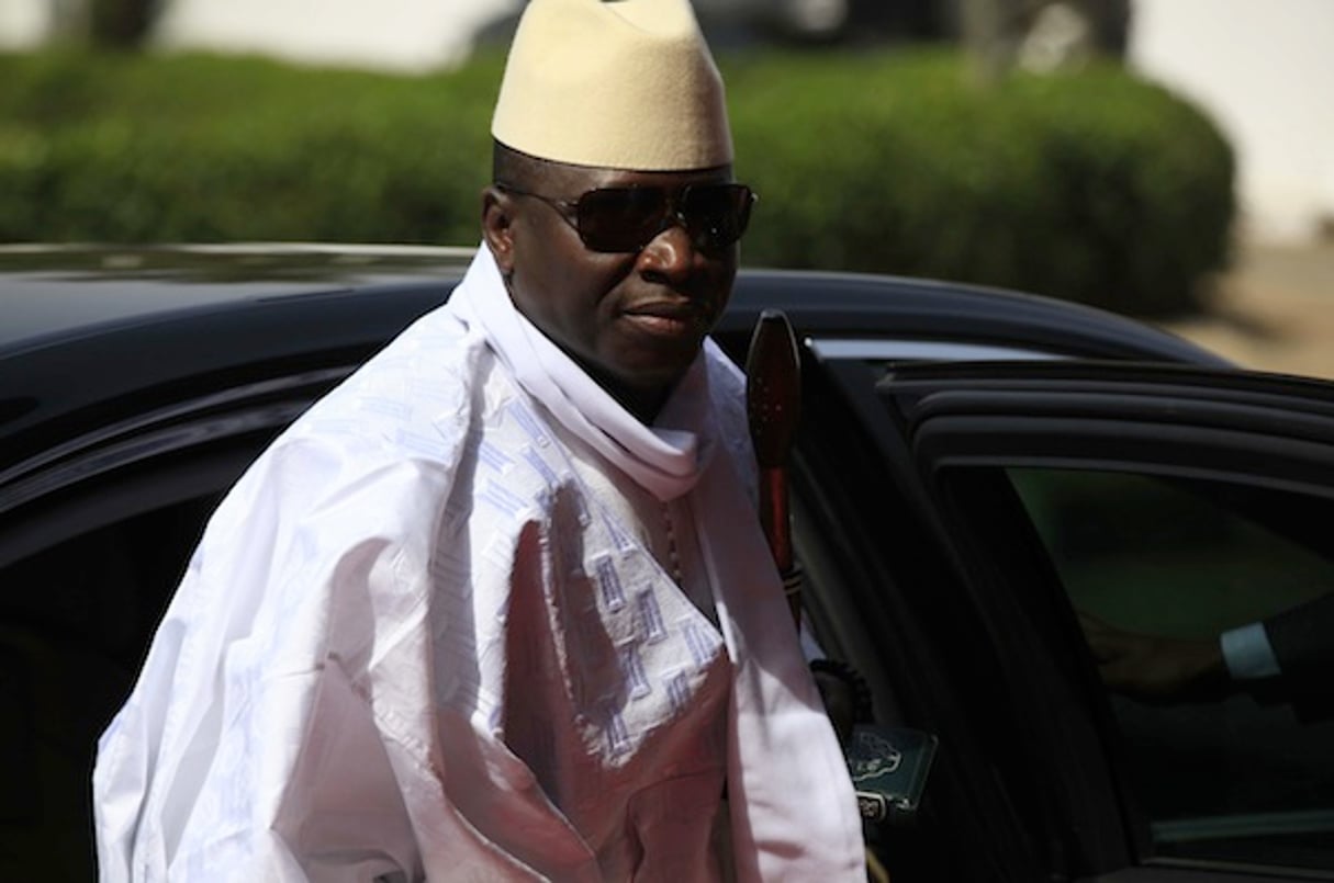Le président gambien, Yahya Jammeh, à Abuja, au Nigéria, le 30 décembre 2014. © Sunday Alamba/AP/SIPA