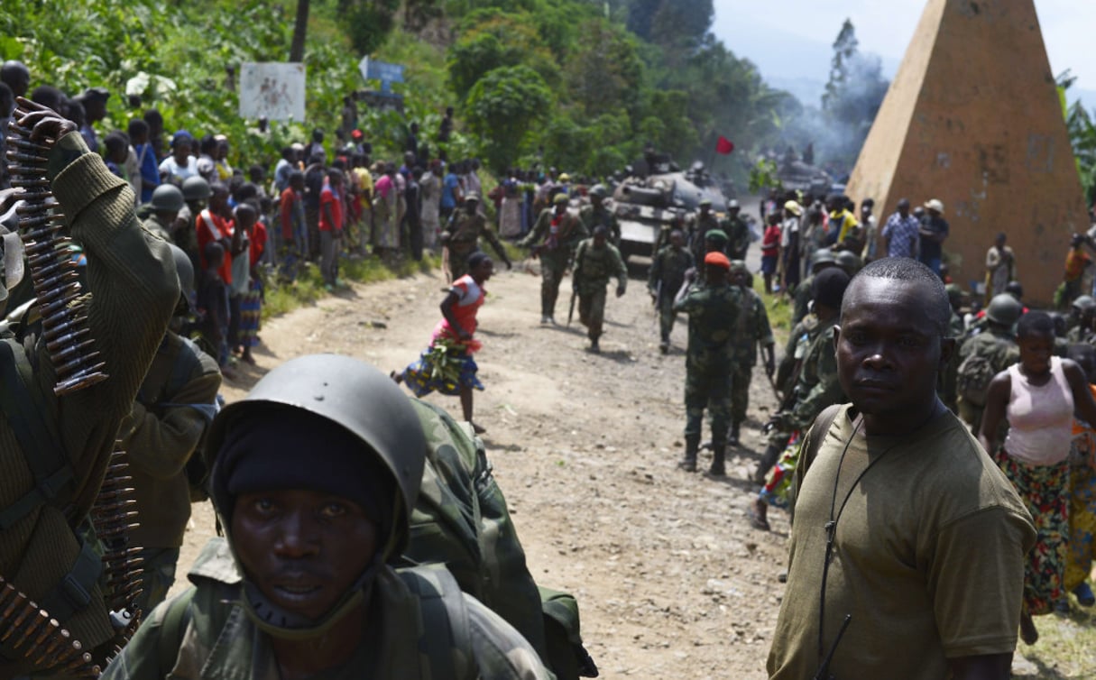 Des soldats de l’armée congolaise à Rumangabo, dans l’est de la RDC, le 28 octobre 2013. © Kay Joseph/AP/SIPA