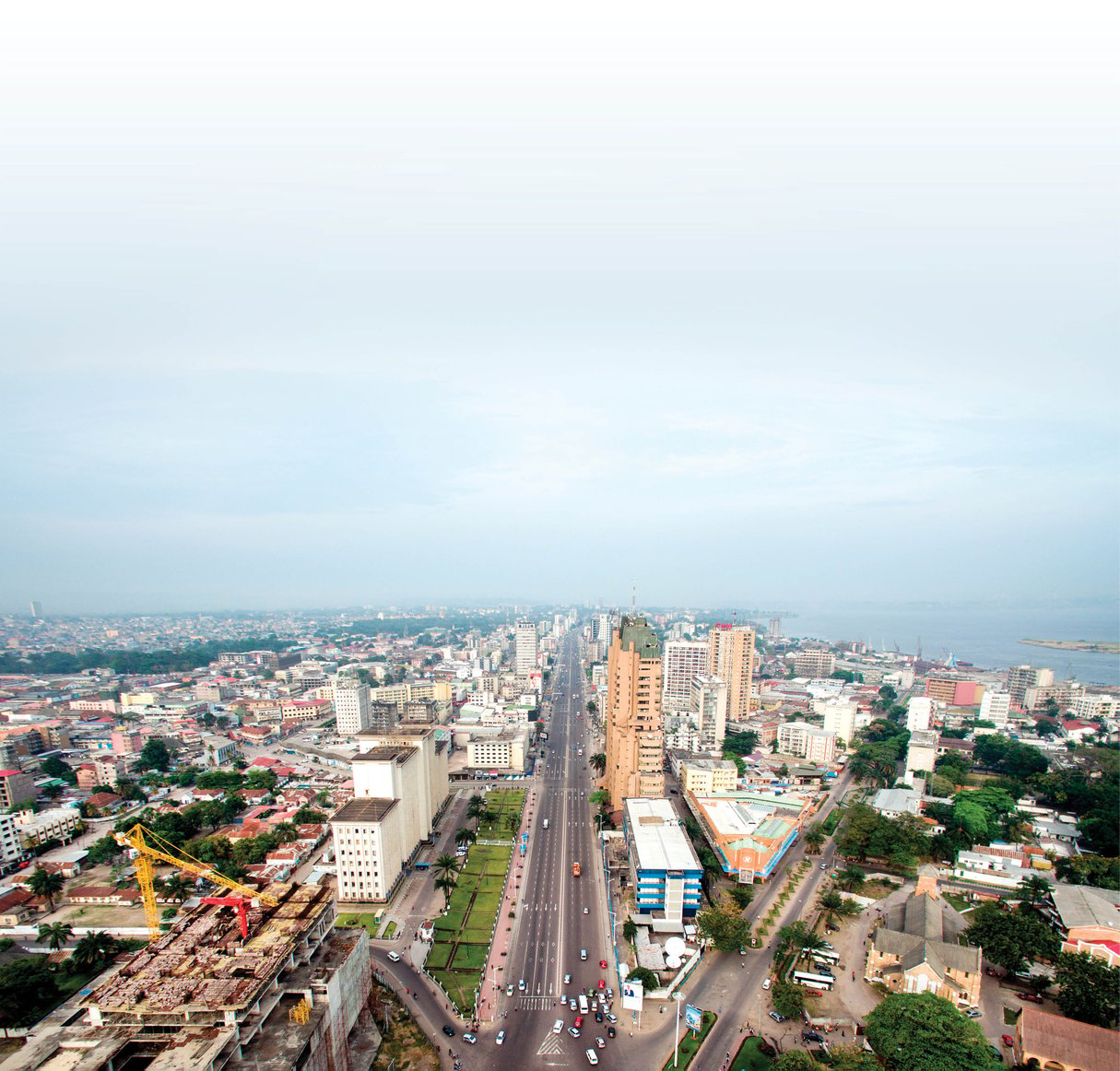 Le suspense plane sur Kinshasa. © GWENN DUBOURTHOUMIEU POUR J.A.