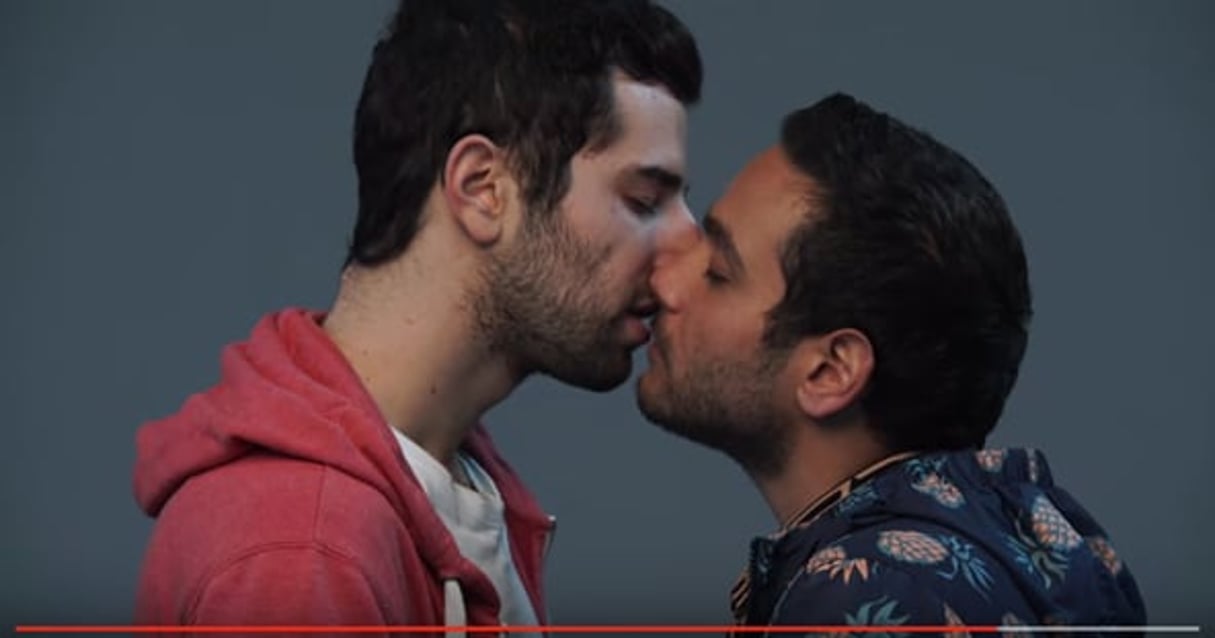 Le magazine Time Out a fait le buzz avec la vidéo Jews & Arabs kissing © Capyure d’écran/Youtube