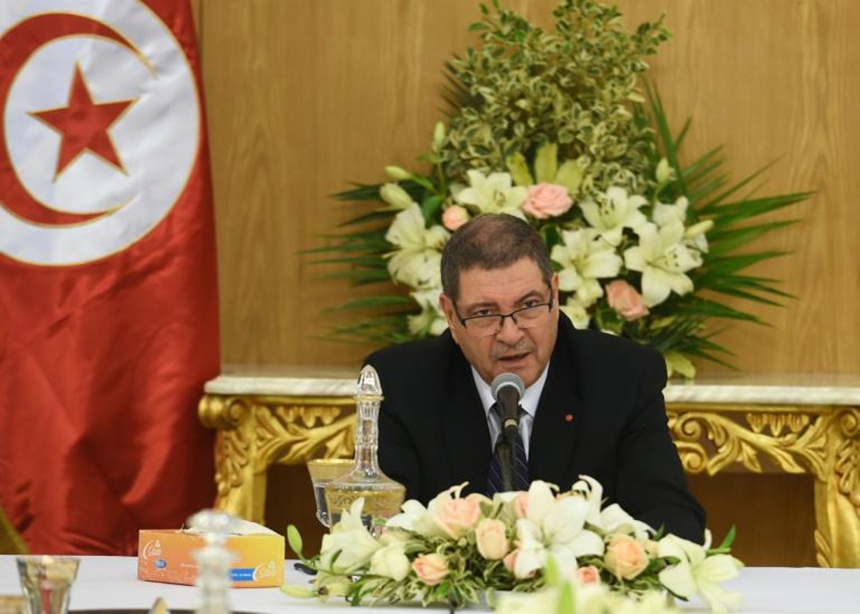 Le Premier ministre tunisien, Habib Essid, lors d’une réunion extraordinaire du gouvernement, le 23 janvier 2016 à Tunis. © Fethi Belaid/AFP