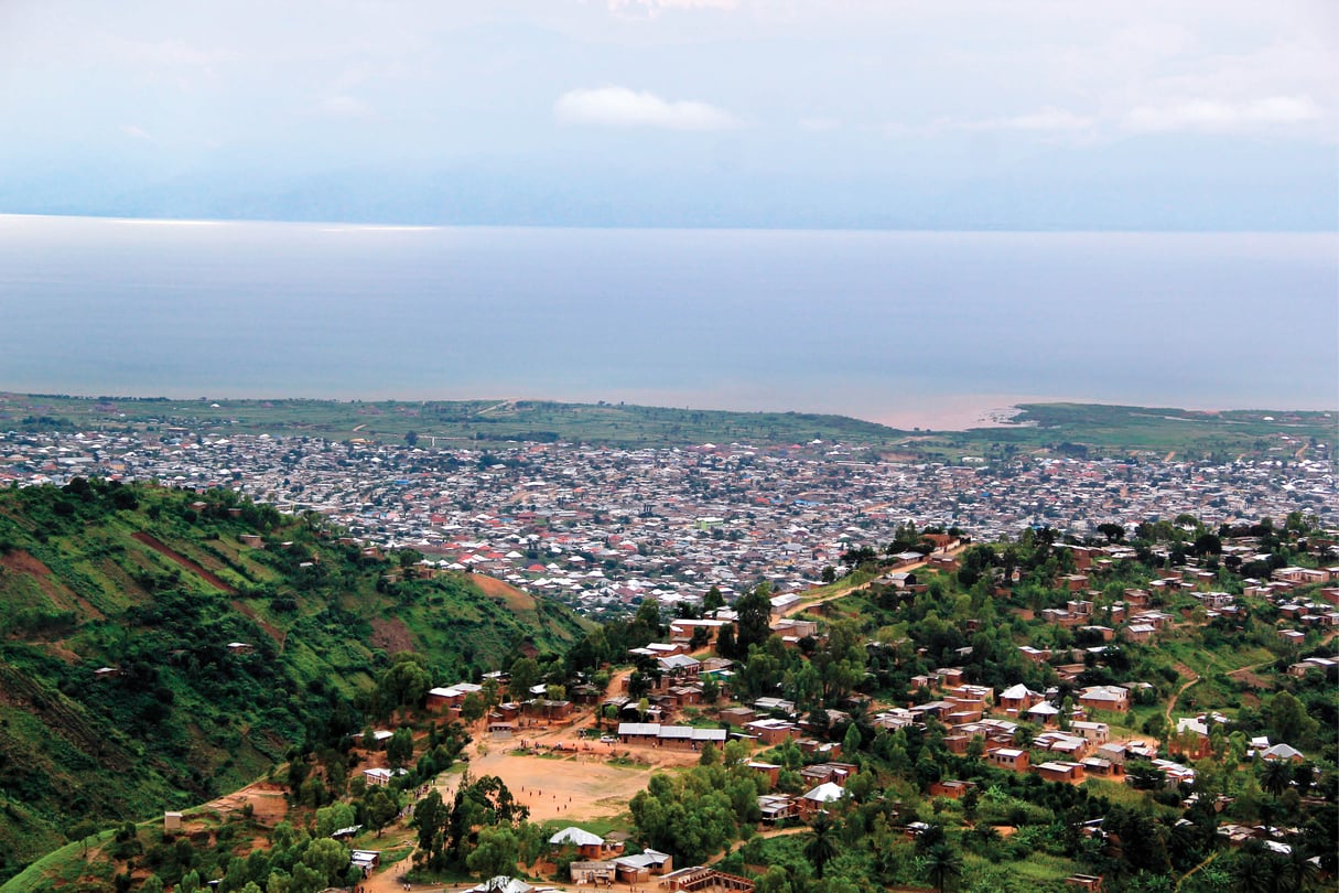 Bujumbura, vue depuis les collines qui la surplombent. © LANDRY NSHIMIYE POUR J.A.