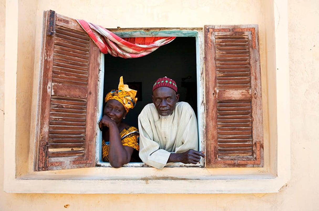 10 % de la population a plus de 60 ans (ici dans le village de Diogane). © STEFANO TORRIONE/HEMIS/CORBIS