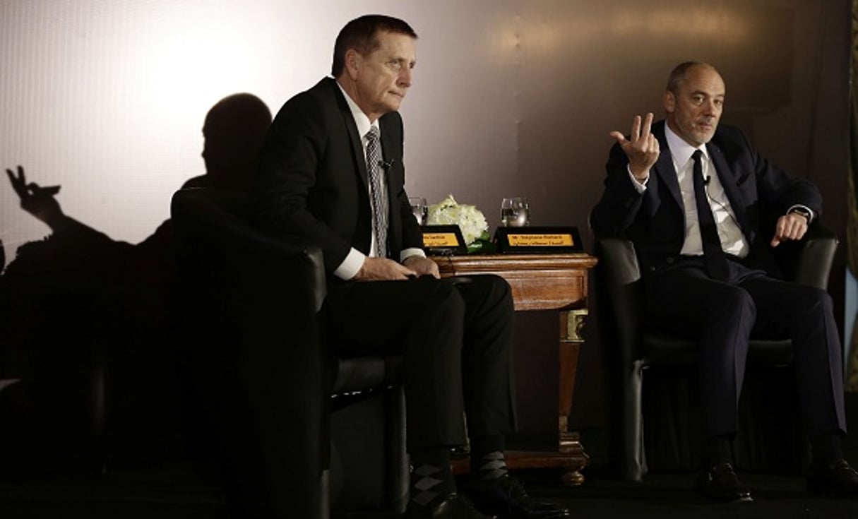 Yves Gauthier (g.) et Stéphane Richard (dr.) lors d’une conférence de presse au Caire en juin 2015. © Thomas Hartwell/AP/SIPA