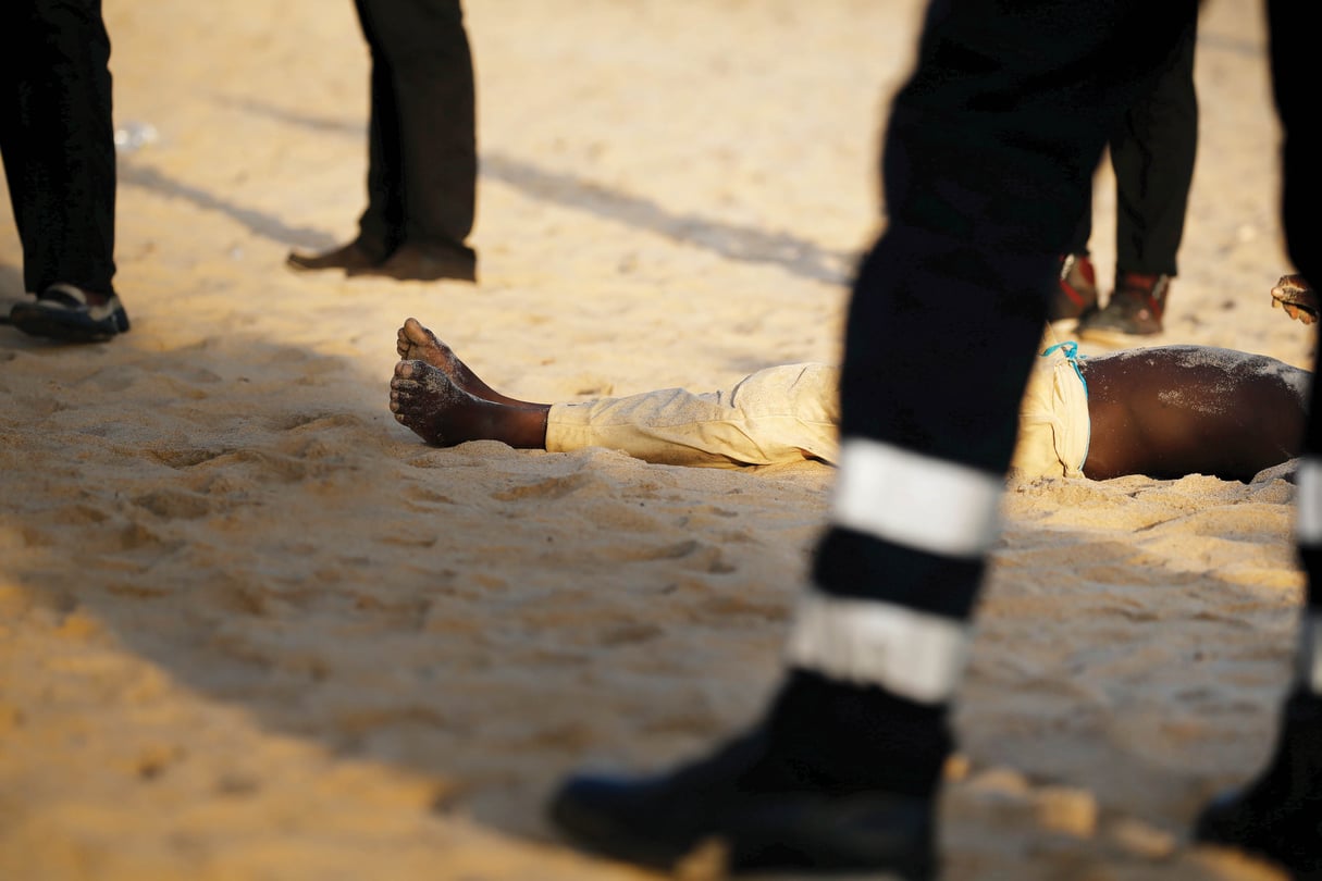 Grand-Bassam, le 13 mars, après les attaques. © JOE PENNEY/REUTERS