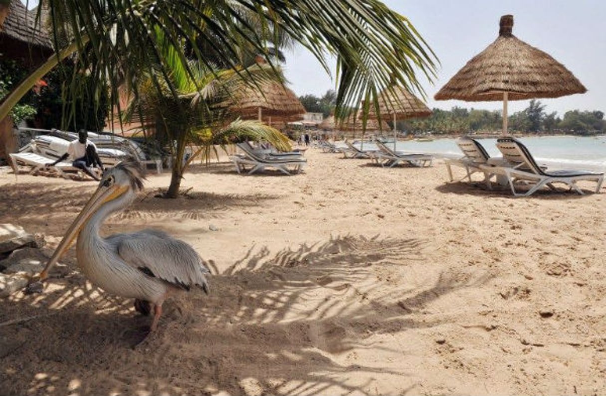 La plage de Saly au Sénégal est très fréquentée © Georges Gobet/AFP