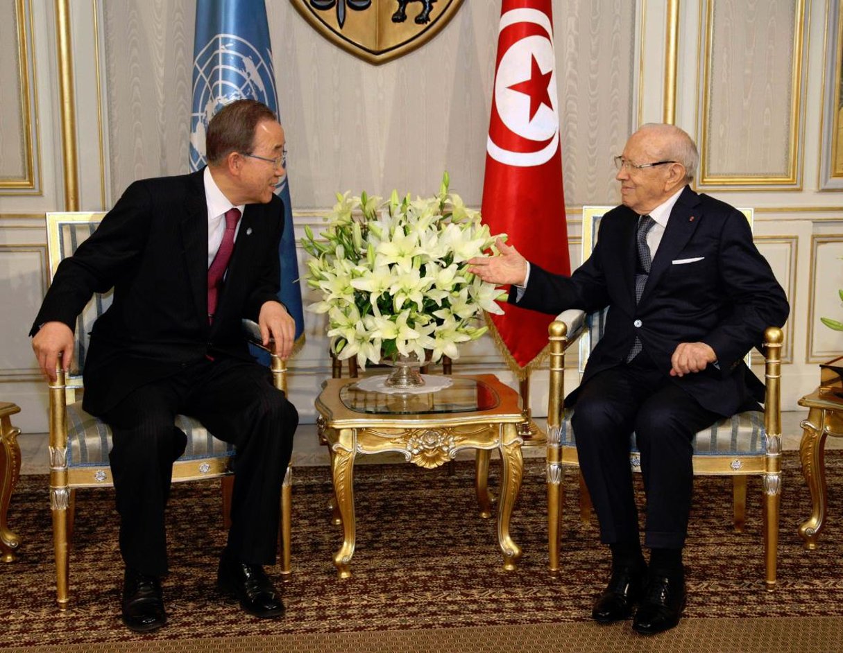 Ban Ki-moon et Beji Caïd Essebssi à Tunis, le 28 mars 2016. © Slim Abid/AP/SIPA
