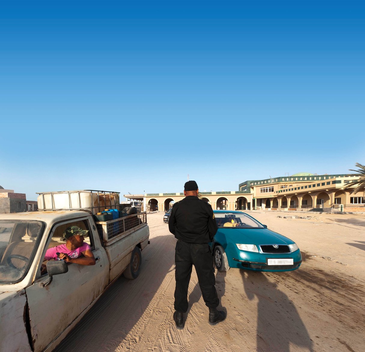 Poste frontalier de Ras Jedir, entre la Tunisie et la Libye. © NICOLAS FAUQUÉ/WWW.IMAGESDETUNISIE.COM