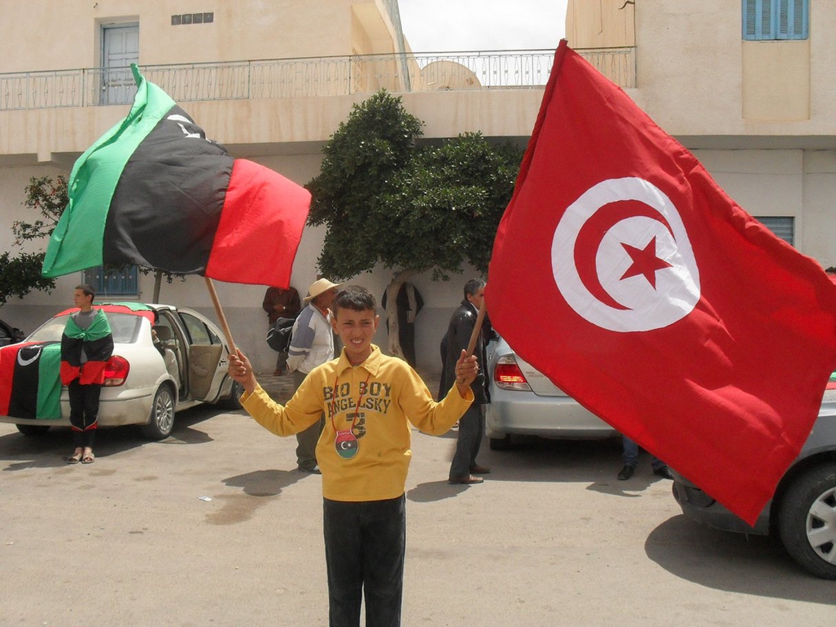 Drapeau tunisie images libres de droit, photos de Drapeau tunisie