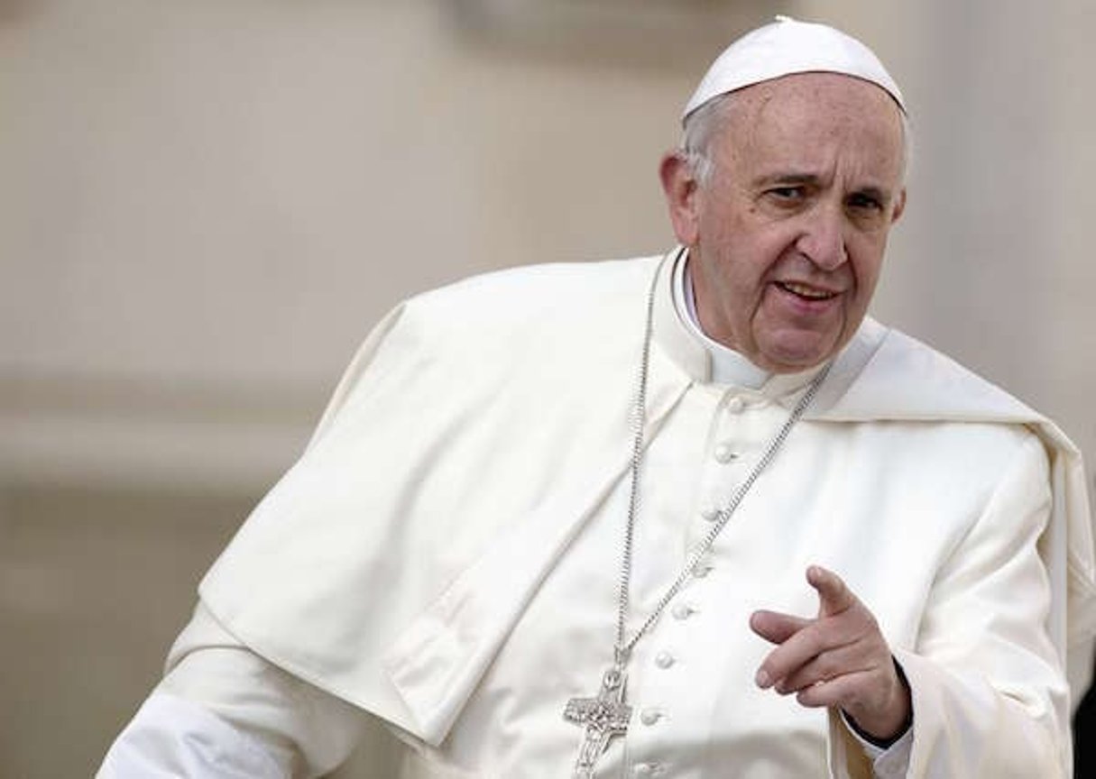 Le pape Francois, place Saint-Pierre, au Vatican, le 6 avril 2016. © Andrew Medichini/AP/SIPA
