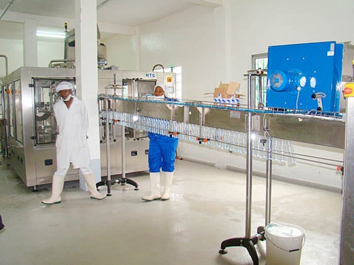 L’usine produit notamment de l’eau minérale. © DR