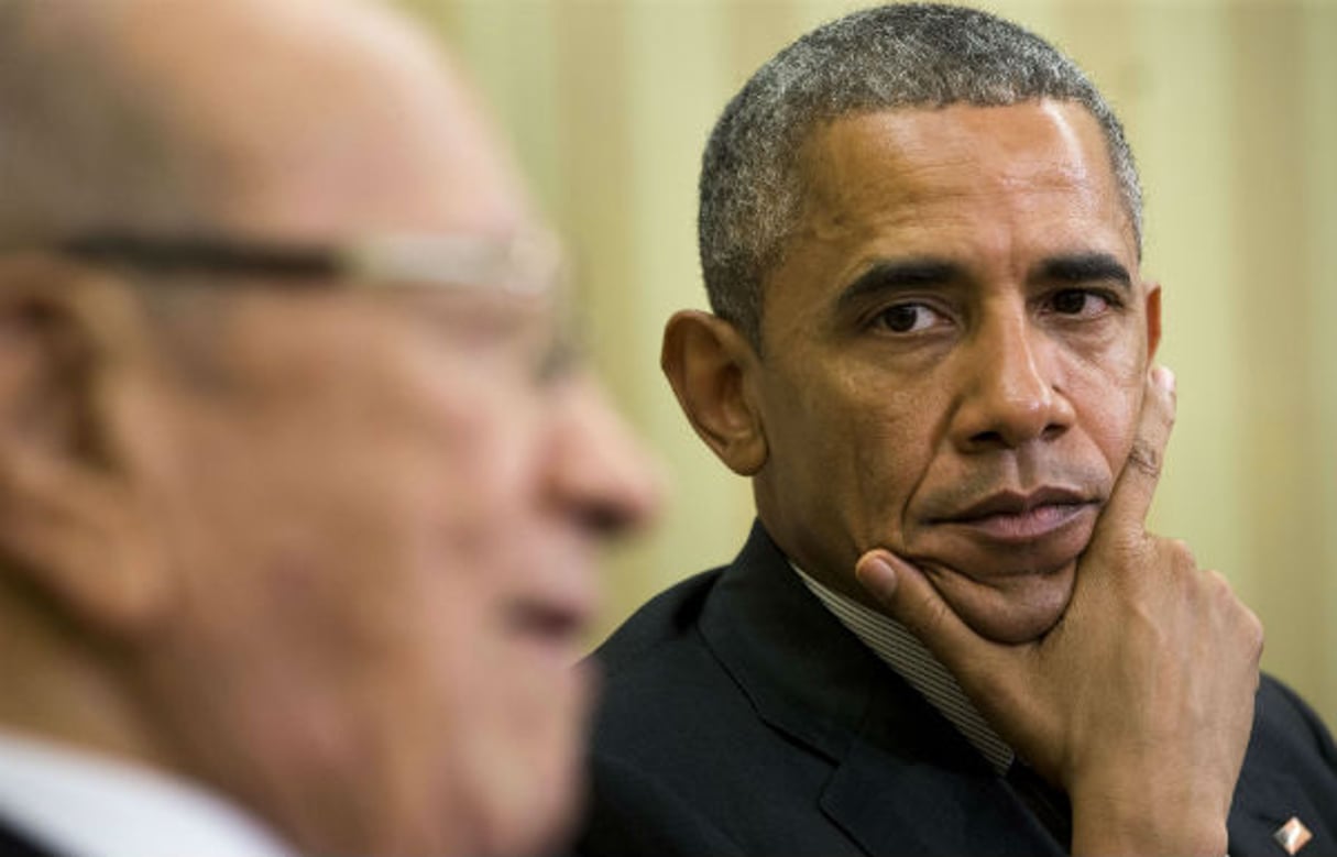 Le président Barack Obama et  son homologue Beji Caid Essebsi  lors de leur rencontre dans le bureau ovale le 21 Mai 2015 © Pablo Martinez Monsivais/AP/SIPA