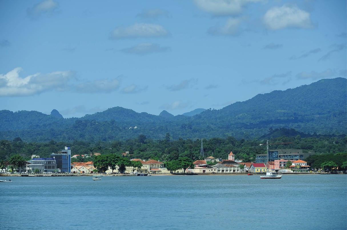 Le front de mer de São Tomé, la capitale. © VINCENT FOURNIER/J.A.