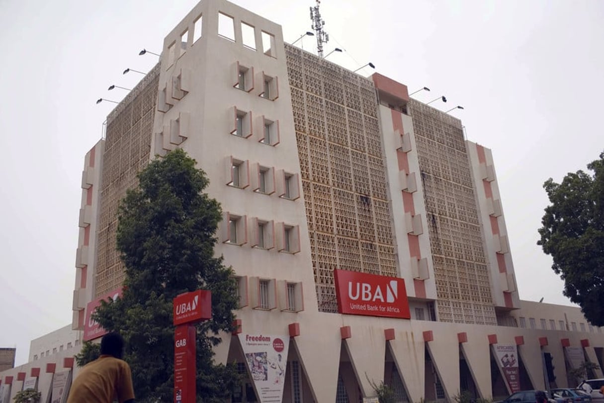 Agence de la banque UBA Burkina Faso, à OUagadougou. © Nyaba Leon Ouedraogo pour Jeune Afrique