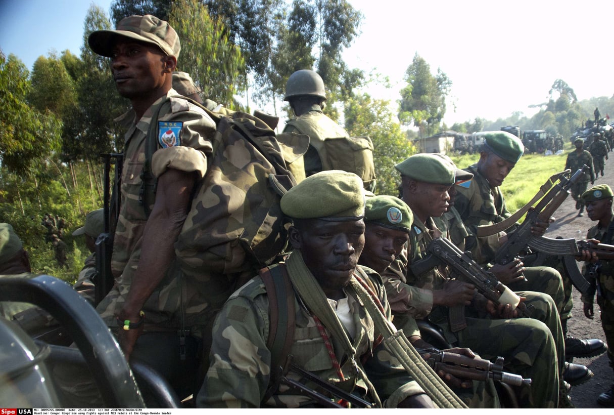 Des soldats des Forces armées de RD Congo (FARDC) , près de Goma, en 2013. © Joseph Kay/Sipa USA