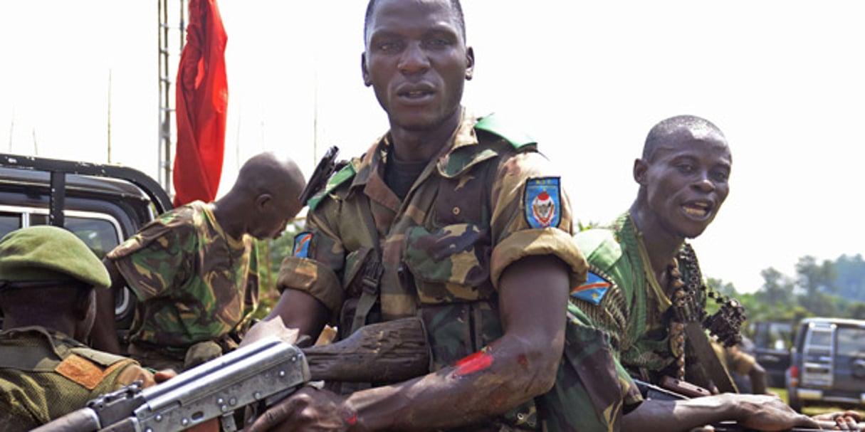 Des soldats des FARDC à Beni, le 2 janvier 2014. © Joseph Kay / AP / SIPA