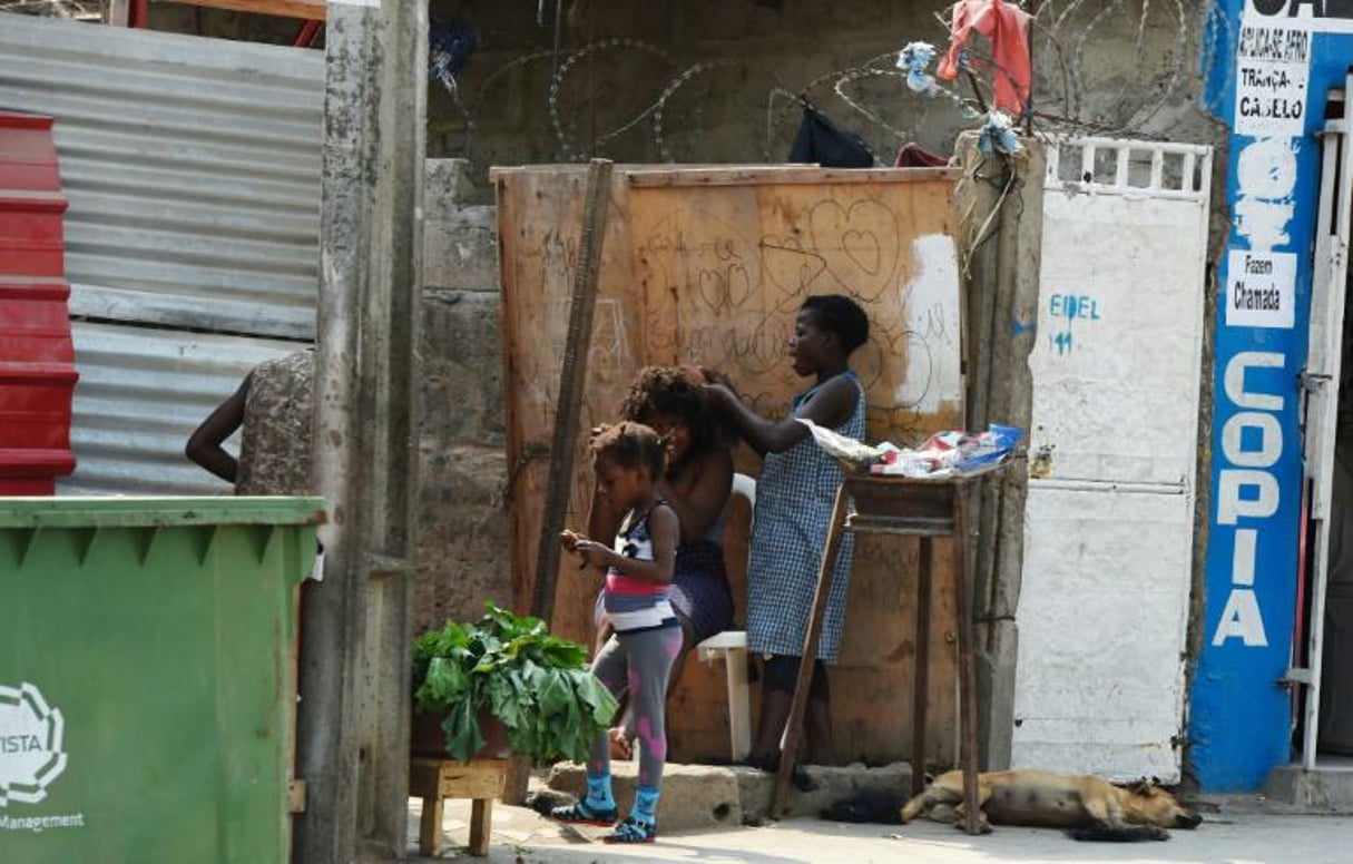 La capitale angolaise Luanda, ici en juillet 2015, est l’épicentre de l’épidémie de fièvre jaune qui s’est propagée en République démocratique du Congo (RDC), au Kenya et en Chine © ALAIN JOCARD/AFP