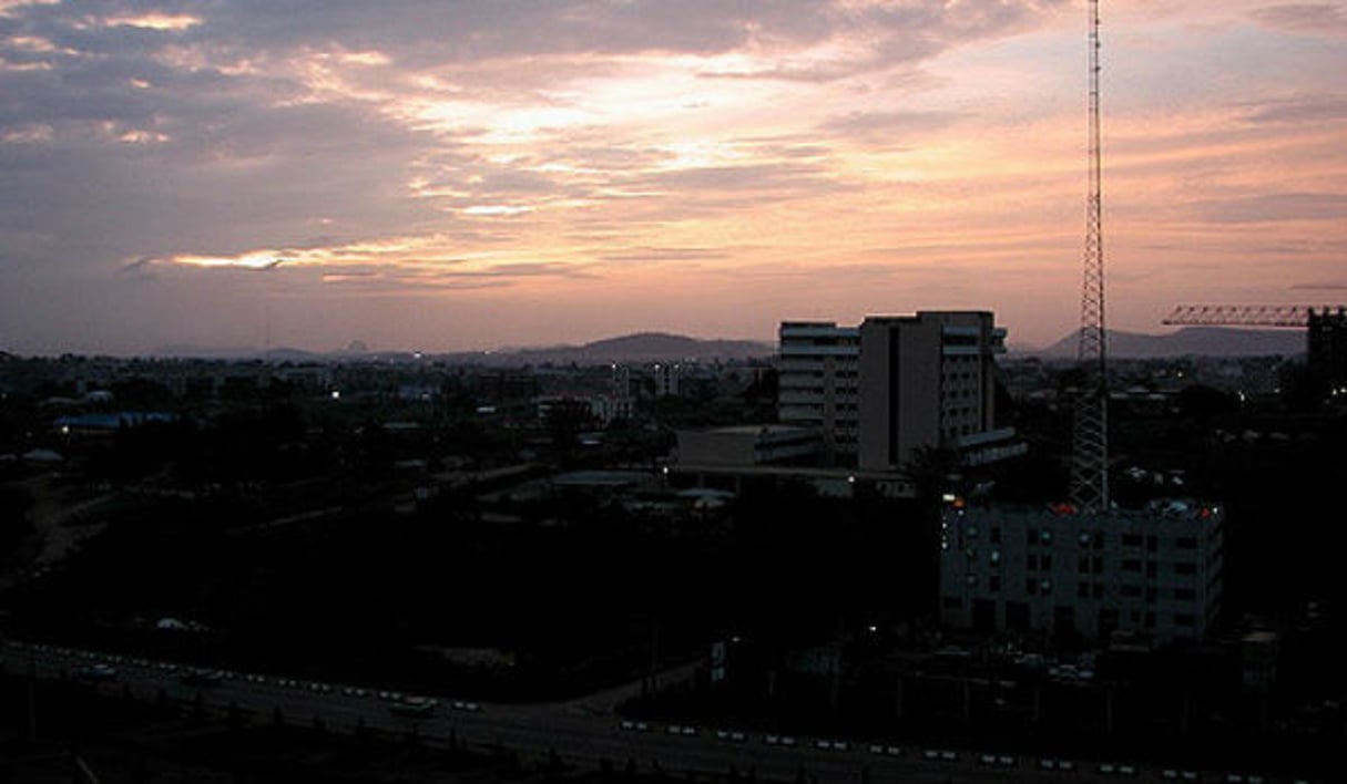 Vue d’Abuja. Le Nigeria première puissance économique africaine aura un taux de croissance en dessous de 3% en 2016. © Jeff Attaway/ Flickr Creative commons