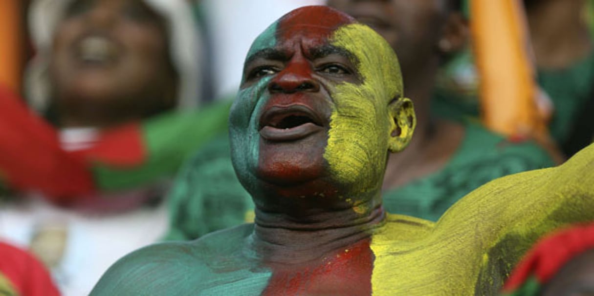 Un supporteur camerounais lors de la CAN 2015, en Guinée équatoriale. © Sunday Alamba/AP/SIPA