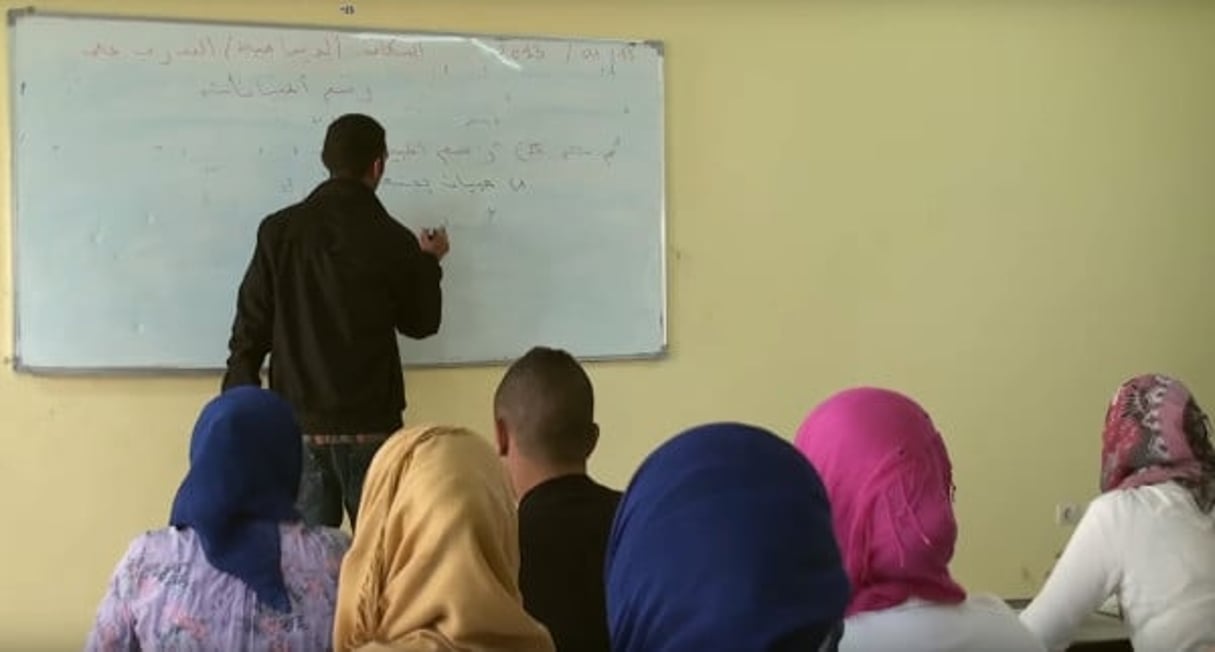 Comme dans les autres pays du Maghreb, les examens du bac au Maroc seront étroitement surveillés. © Capture d’écran/YouToube