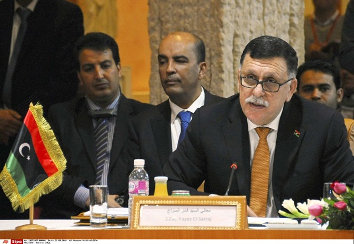 Le Premier ministre du gouvernement d’union nationale libyen pendant un discours à Tunis en mars 2016 ©Hassene Dridi / AP Photo