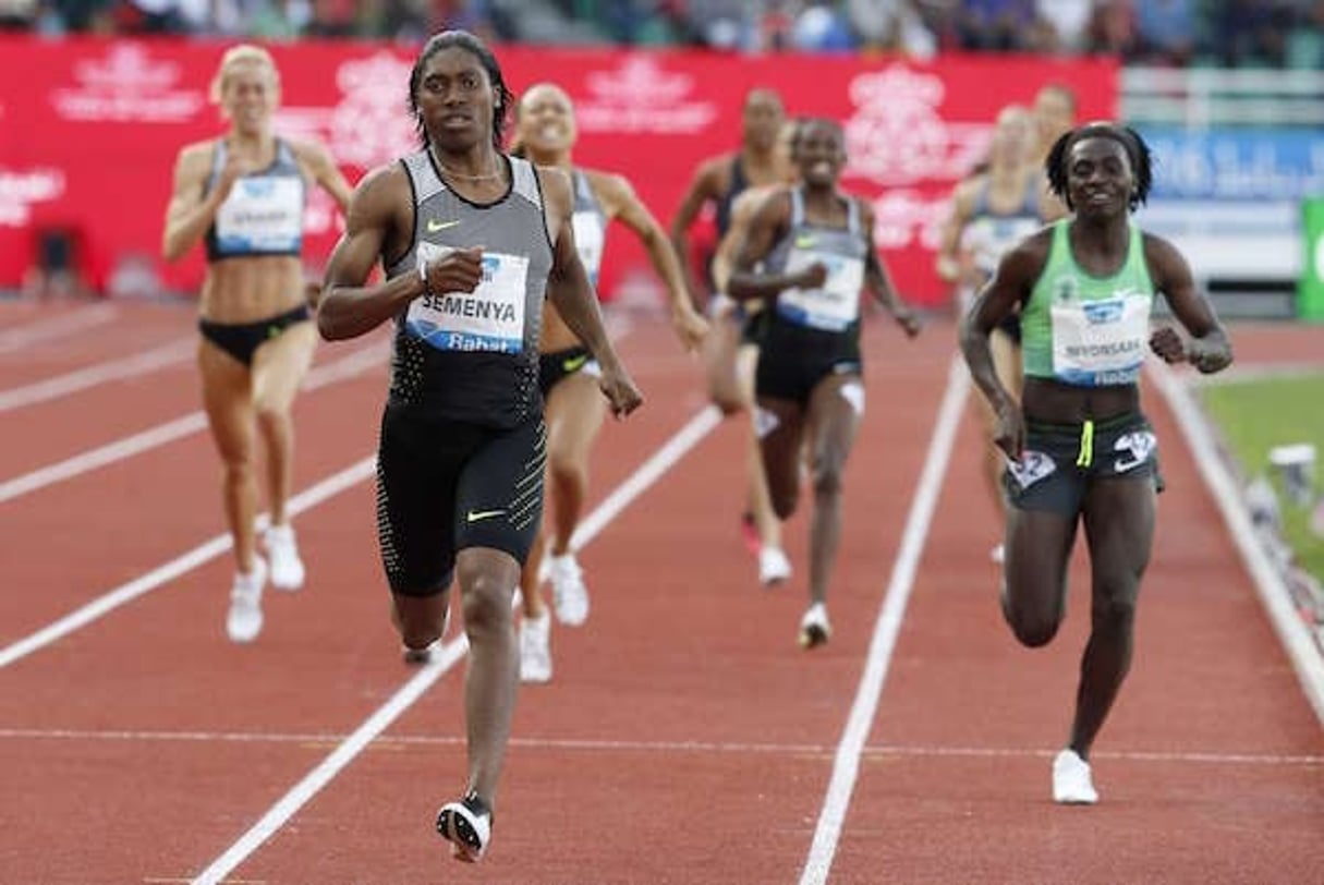 L’athlète sud-africaine Semenya Caster remporte le 800 mètres lors de la 3e étape de la Ligue de diamant à Rabat le 22 mai 2016. © Abdeljalil Bounhar/AP/SIPA