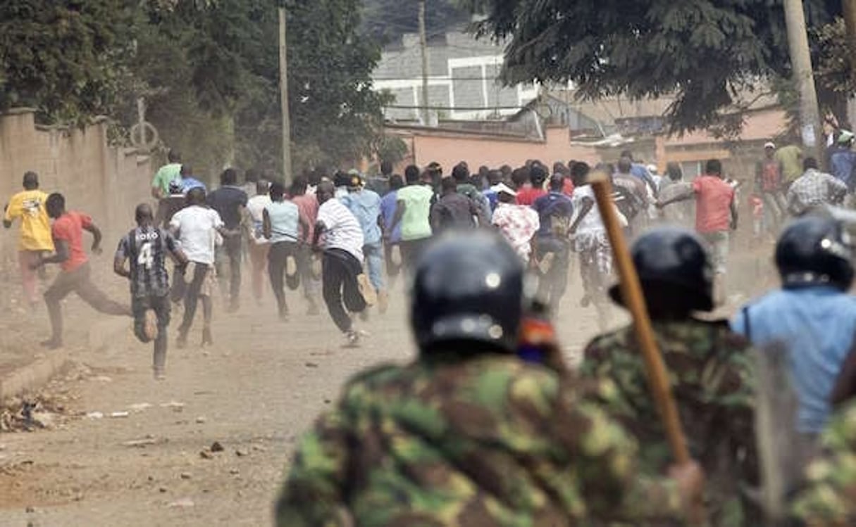 Manifestation de l’opposition,  dans le bidonville de Kibera, à Nairobi, la capitale kényane, le 14 juin 2016. © Ben Curtis/AP/SIPA