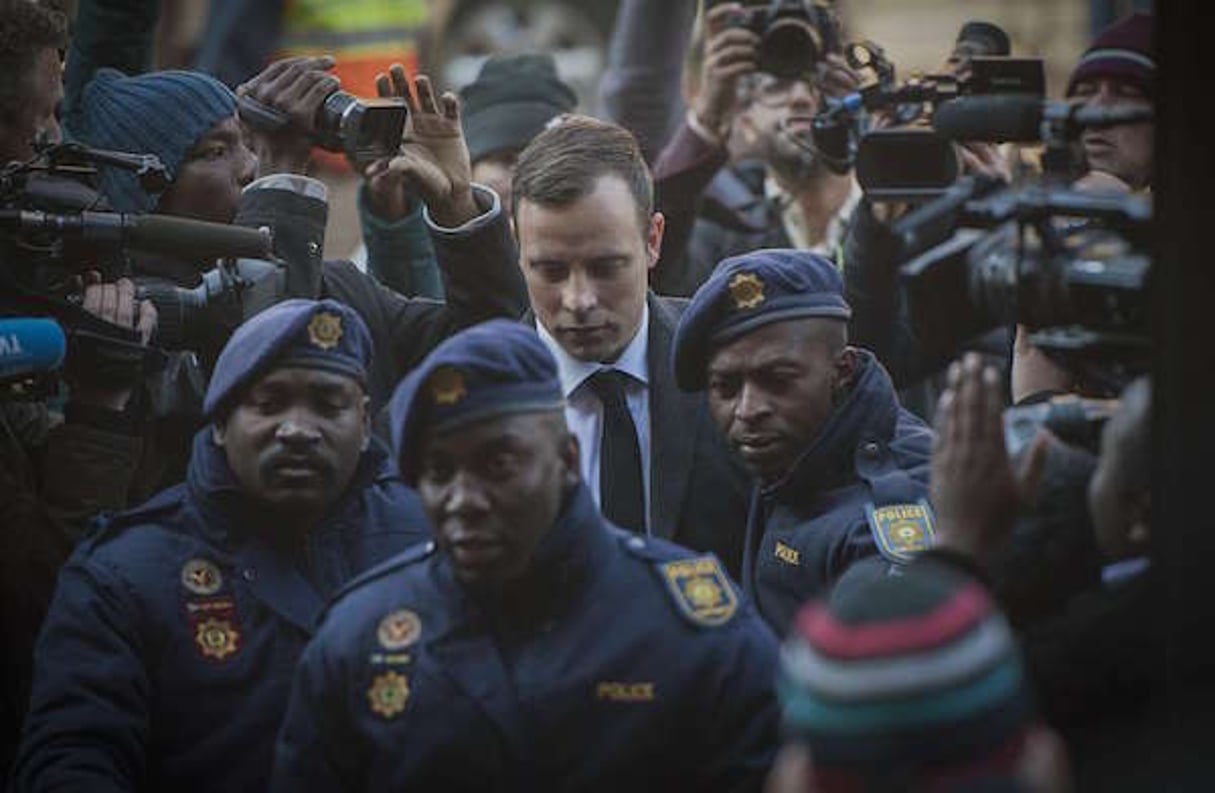 L’athlète paralympique sud-africain Oscar Pistorius à son arrivée au tribunal de Pretoria, le 6 juillet 2016. © Shiraaz Mohamed/AP/SIPA