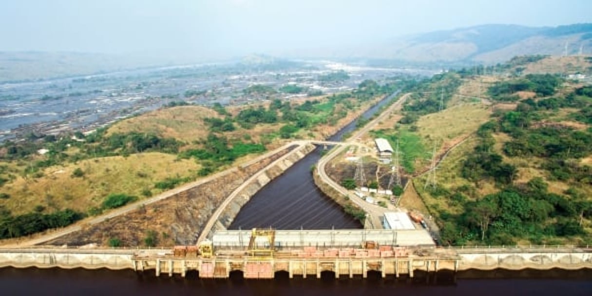 Avec six barrages supplémentaires (ici, Inga I), le site pourrait produire 46 000 mégawatts d’électricité. © Gwenn Dubourthoumieu pour Jeune Afrique