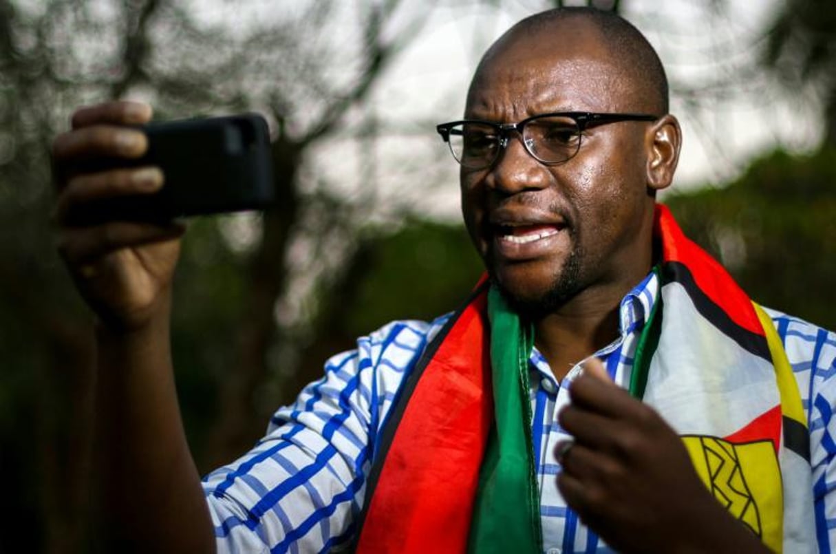 Evan Mawarire, le 19 mai 2016 à Harare. © Jekesai Njikizana/AFP