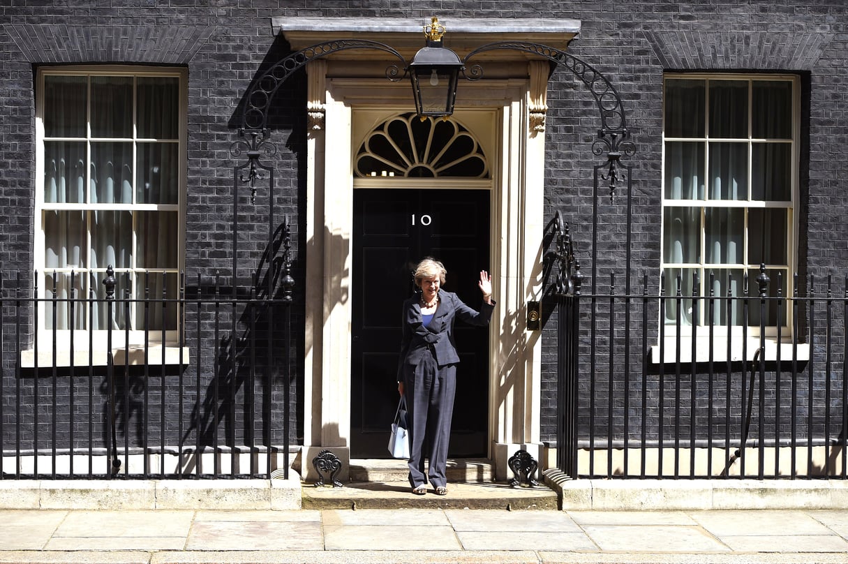 Devant le 10, Downing Street, le 12 juillet, la veille de sa nomination. © Kate Green/Anadolu Agency/AFP