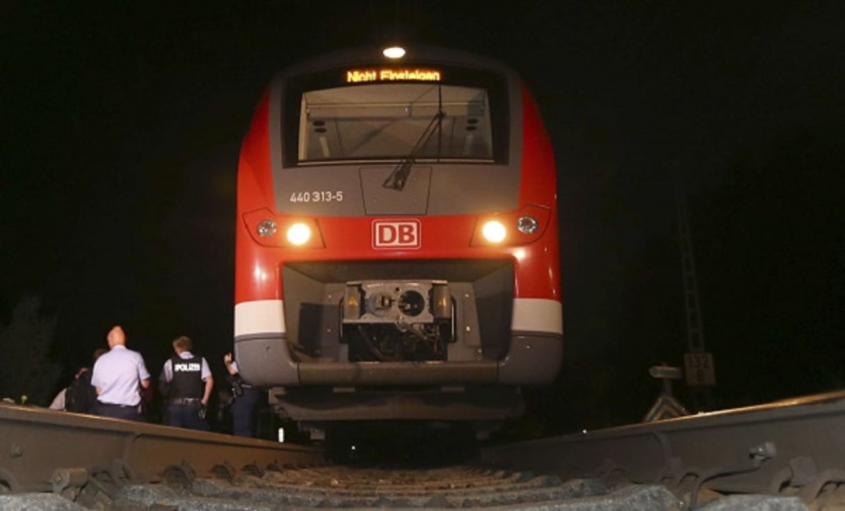 Le train dans lequel a eu lieu l’attaque à la hache, Wuerzburg, 18 juillet 2016. © Karl-Josef Hildenbrand/AP/SIPA