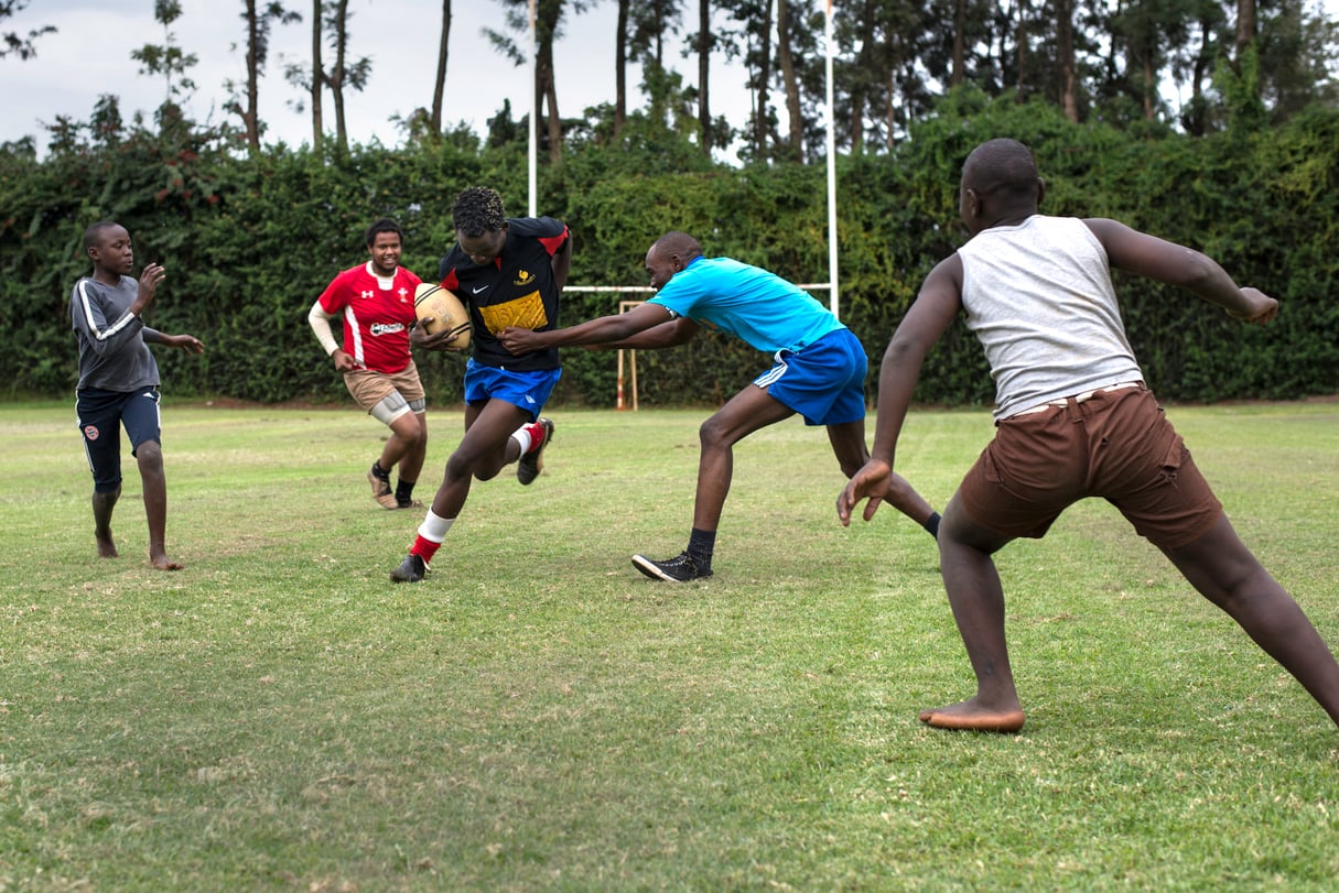 Sur le terrain du centre sportif de Sadili, à Nairobi. &copy; Valentin EHKIRCH